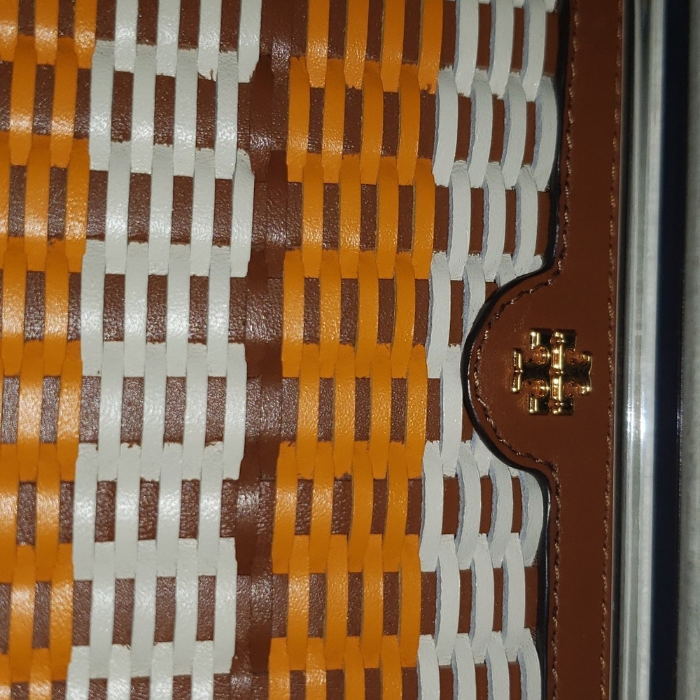 Tory Burch Emerson Woven Continental - Picture 2 of 9